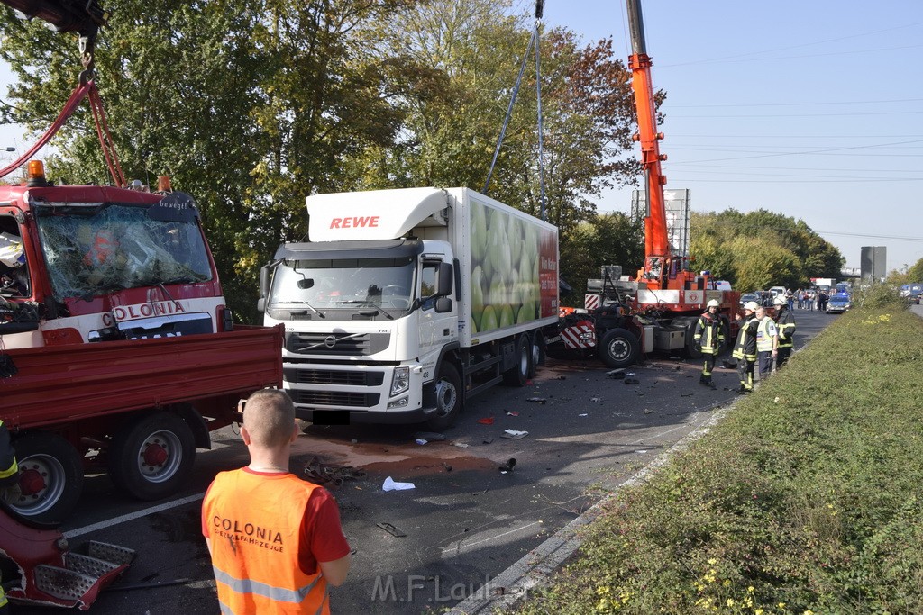 Schwerer VU PKlemm A 57 Rich Innenstadt Hoehe Koeln Chorweiler P139.JPG - Miklos Laubert